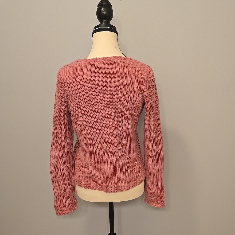 Preswick & Moore Pink Crewneck Sweater with Ribbed Texture and Relaxed Fit - Picture 2 of 4